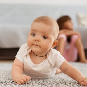 Yeni Doğan Bebeklerde Gaz Sancısı Nasıl Giderilir?